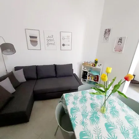 Dimora Asmara 11 15 *