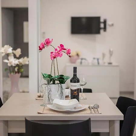 Dimora Asmara 11 15 * Brindisi